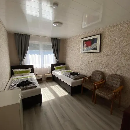 Feniks Apartment