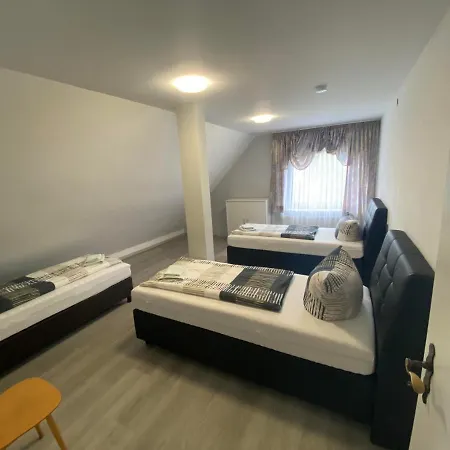 Feniks Apartment *