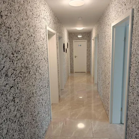 Feniks Apartamento *